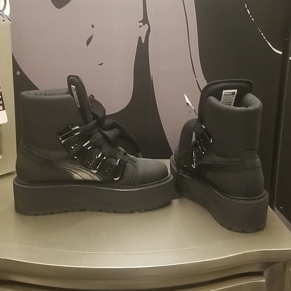 Puma by Rihanna - Picture 2 of 3